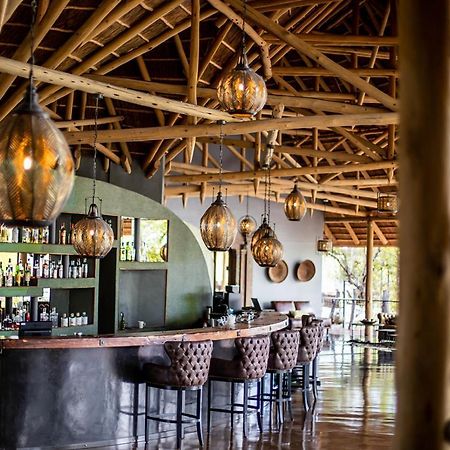 Etosha Oberland Lodge Okaukuejo Buitenkant foto
