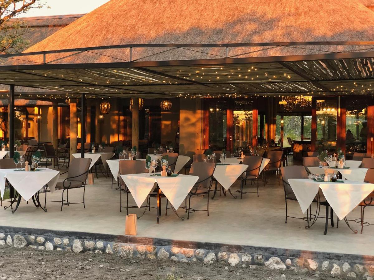 Etosha Oberland Lodge Okaukuejo Buitenkant foto