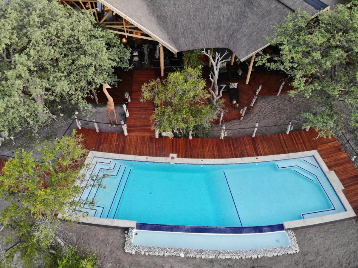 Etosha Oberland Lodge Okaukuejo Buitenkant foto