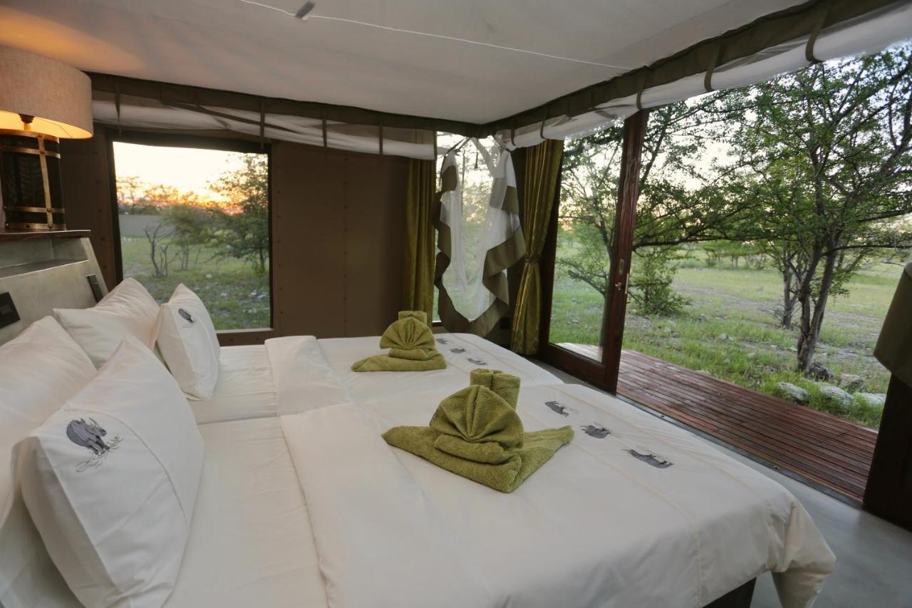 Etosha Oberland Lodge Okaukuejo Buitenkant foto