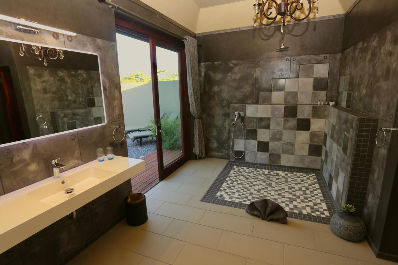 Etosha Oberland Lodge Okaukuejo Buitenkant foto