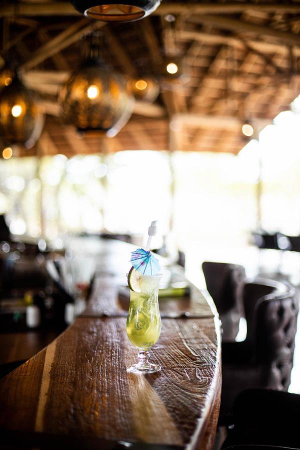 Etosha Oberland Lodge Okaukuejo Buitenkant foto